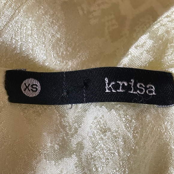 NWT Krisa puff sleeve wrap top - Picture 7 of 10